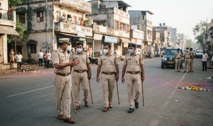 Washim में विसर्जन जुलूस के दौरान Stone Pelting, इलाके में भारी Police तैनात