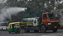 Delhi-NCR में सांसों पर संकट: इंडिया गेट, ITO और AIIMS समेत कई इलाकों में AQI 'खराब' श्रेणी में आया, लागू हुआ GRAP-1