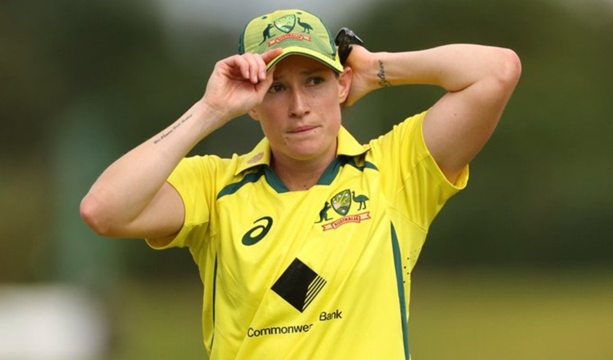 Cricket Australia ने Megan Schutt पर लगाया 2 मैच का बैन, T20 और WBBL से रहेंगी बाहर Cricket Australia ने Megan Schutt पर लगाया 2 मैच का बैन, T20 और WBBL से रहेंगी बाहर