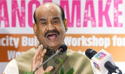 Gyanesh Kumar के खिलाफ विपक्ष के दबाव पर लोकसभा अध्यक्ष Om Birla का बड़ा बयान: 'नियमों के अनुसार होगी नए नोटिस की जांच'