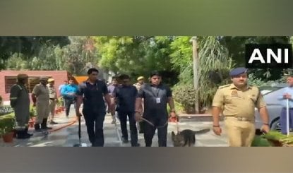 Rohini के Venkateshwar और Mayur Vihar के Salwan School में बम की धमकी, जांच जारी