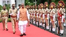 Kerala के नए Governor Om Prakash Mathur के आदेश पर विवाद, Lok Bhavan में मांसाहारी भोजन पर रोक Kerala के नए Governor Om Prakash Mathur के आदेश पर विवाद, Lok Bhavan में मांसाहारी भोजन पर रोक