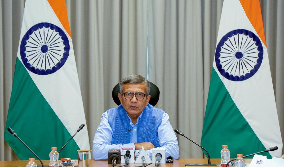 Defence Secretary Rajesh Kumar Singh का कार्यकाल एक साल बढ़ा, अक्टूबर 2027 तक पद पर रहेंगे