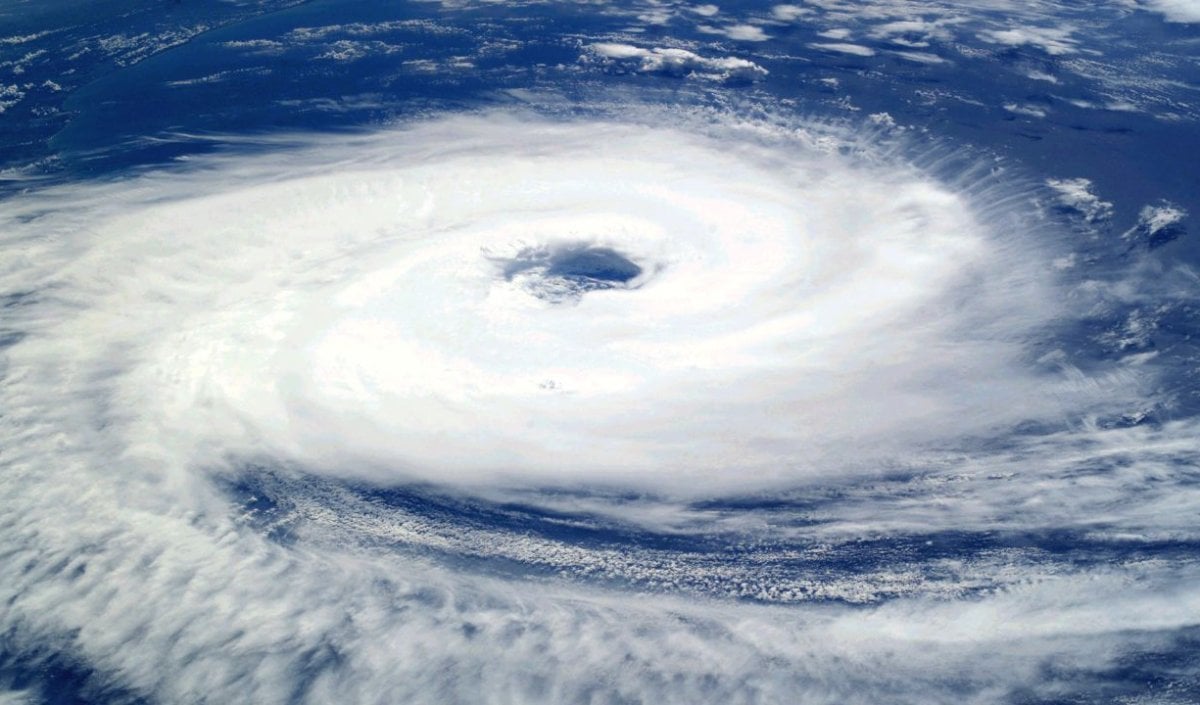 Cyclone Arnab की बढ़ी ताकत, आंध्र प्रदेश से ओडिशा तक भारी बारिश और तेज हवाओं का खतरा