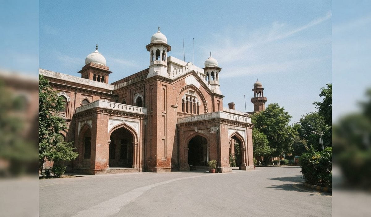 Imran Khan की तीन बहनों की detention 30 दिन और बढ़ी, Lahore High Court ने निपटाई अर्जी Imran Khan की तीन बहनों की detention 30 दिन और बढ़ी, Lahore High Court ने निपटाई अर्जी