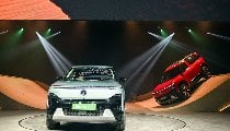 Diwali पर Car खरीदने का सुनहरा मौका! ₹5 लाख से ₹10 लाख तक की गाड़ियों पर मिल रहे Bumper Offers, मिडल क्लास की हो गयी मौज