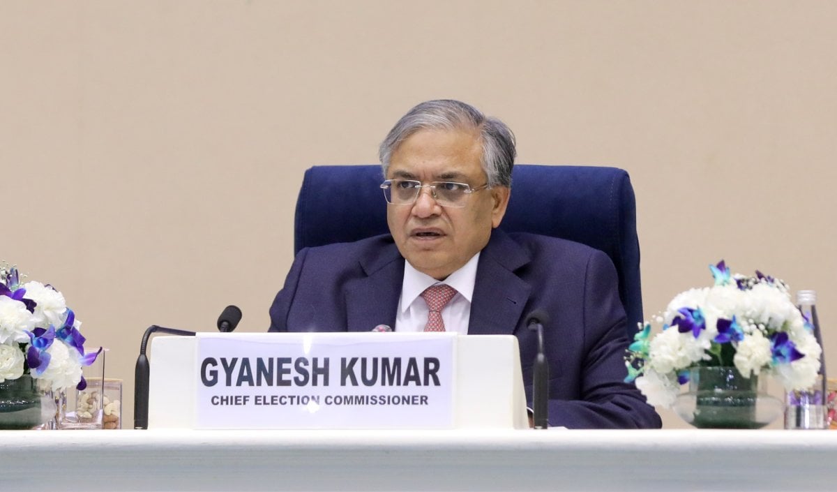 सभी SIR आदेश सर्वसम्मति से लिए गए, फॉर्म 6 में कोई बदलाव नहीं हुआ: CEC ज्ञानेश कुमार के खिलाफ याचिका पर सुप्रीम कोर्ट में चुनाव आयोग का करारा जवाब