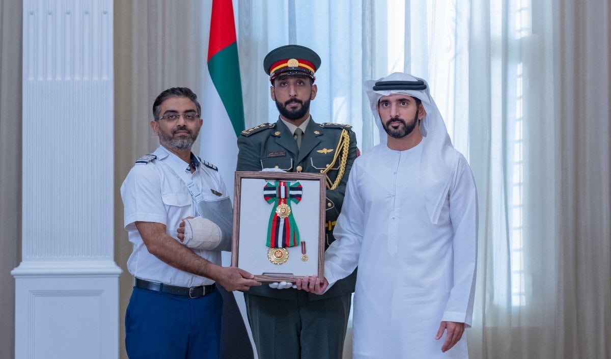 UAE ने Flydubai के भारतीय पायलट Captain Smit Machchhar को किया सम्मानित, कॉकपिट हमले के दौरान दिखाई थी अद्भुत बहादुरी