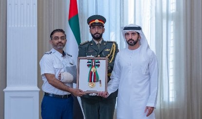 UAE ने Flydubai के भारतीय पायलट Captain Smit Machchhar को किया सम्मानित, कॉकपिट हमले के दौरान दिखाई थी अद्भुत बहादुरी