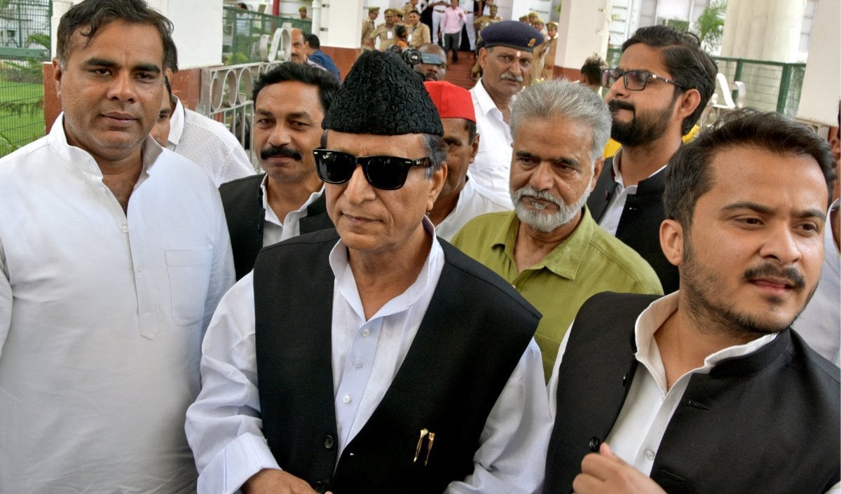 Allahabad High Court ने Azam Khan और Abdullah Azam को दी जमानत, सजा पर लगाई रोक