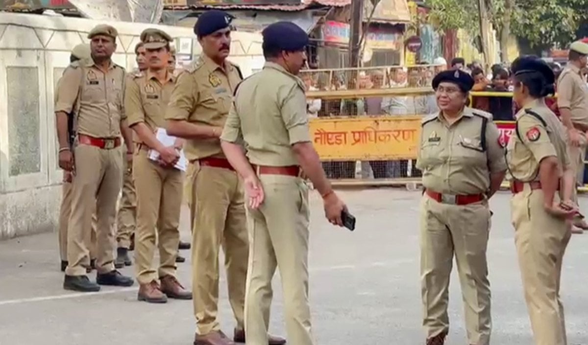 पति की हिदायत बनी जान की दुश्मन: जब शादी बचाने की कोशिश में सो रहे सीनियर अकाउंटेंट पर टूटा पत्नी और प्रेमी का कहर! पति की हिदायत बनी जान की दुश्मन: जब शादी बचाने की कोशिश में सो रहे सीनियर अकाउंटेंट पर टूटा पत्नी और प्रेमी का कहर!