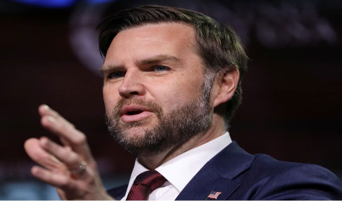 Iran के सुरक्षा प्रमुख को JD Vance ने भेजा पत्र, Donald Trump चाहते हैं शांति वार्ता