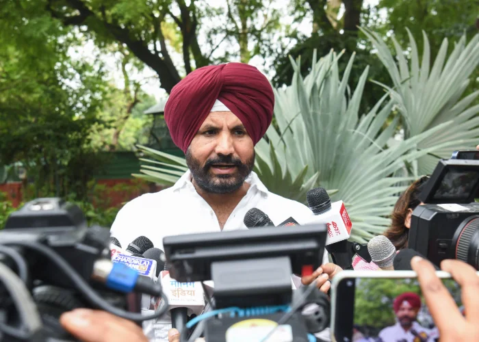 Rahul Gandhi से मुलाकात के बाद Raja Warring ने दिया Punjab Congress अध्यक्ष पद से इस्तीफा