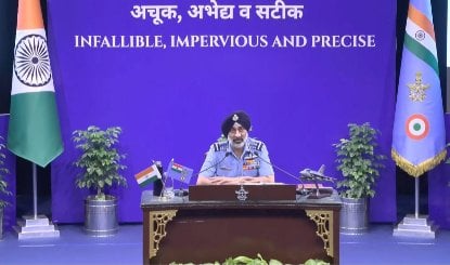 IAF Chief Amar Preet Singh ने China-Pakistan के 5th Generation Fighter Jet के प्रति किया सावधान, AMCA में देरी के मुद्दे पर फिर से चेताया
