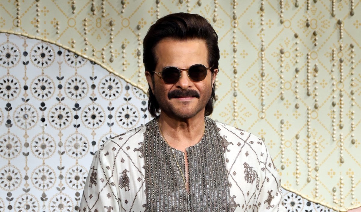 Anil Kapoor ने ताजा कीं ‘तेजाब’ और ‘मन्नत’ की पुरानी यादें: Shah Rukh Khan से अपने गहरे रिश्ते और उनके बंगले खरीदने के सफर का किया खुलासा Anil Kapoor ने ताजा कीं ‘तेजाब’ और ‘मन्नत’ की पुरानी यादें: Shah Rukh Khan से अपने गहरे रिश्ते और उनके बंगले खरीदने के सफर का किया खुलासा