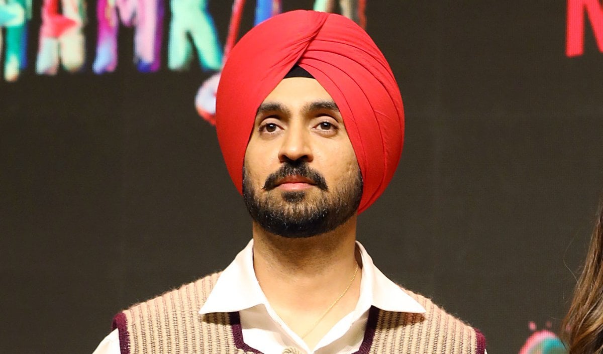 Diljit Dosanjh Dil-Luminati Tour India | दिल्ली में दिलजीत का ‘दिल-लुमिनाटी’ तो चढ़ा, लेकिन शो से चंद घंटे पहले तक क्यों खाली रहीं टिकट खिड़कियां? Diljit Dosanjh Dil-Luminati Tour India | दिल्ली में दिलजीत का ‘दिल-लुमिनाटी’ तो चढ़ा, लेकिन शो से चंद घंटे पहले तक क्यों खाली रहीं टिकट खिड़कियां?