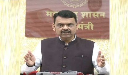 ECI विरोध पर CM Devendra Fadnavis का हमला, कहा- लोकतंत्र को बदलने की हो रही कोशिश