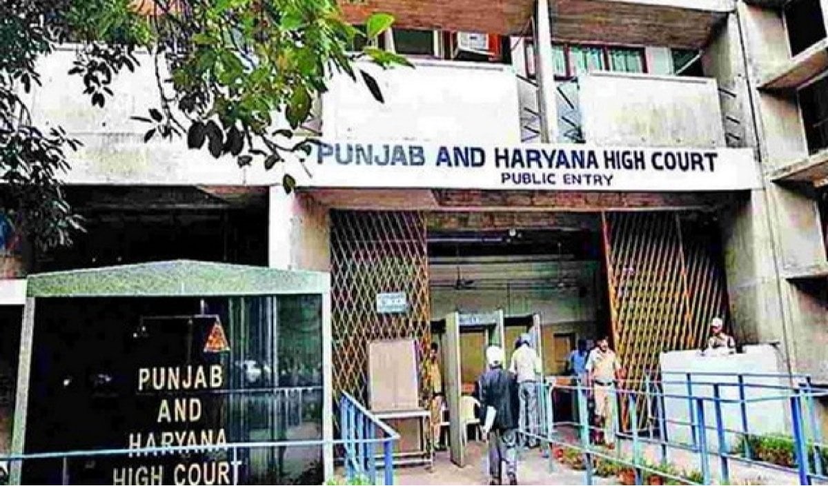Punjab DA केस: High Court को गुमराह करने पर Chief Secretary KAP Sinha को अवमानना नोटिस, 9 अक्टूबर को पेशी का आदेश