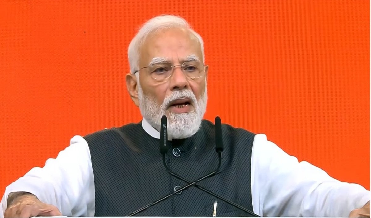PM मोदी ने सार्वजनिक जीवन के 25 साल पूरे करने पर भगवान से क्या मांगा? खुद बताया