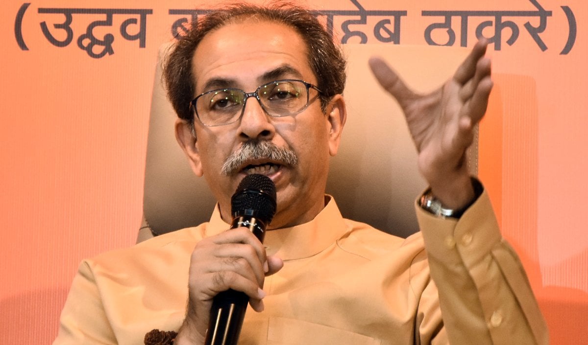 शिवसेना UBT ने AAP और DMK से कहा, Congress संग मतभेद भुलाकर तानाशाही से लड़ें