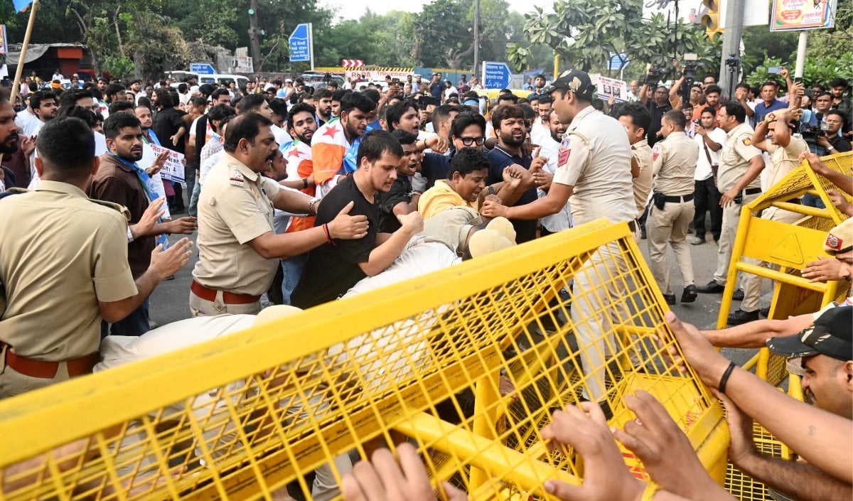 फरीदाबाद में कांग्रेस के प्रदर्शन के दौरान हंगामा!