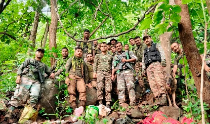 Chhattisgarh Police Explosives Recovered | छत्तीसगढ़ के सुकमा में नक्सलियों के ठिकाने का भंडाफोड़, 65 बीजीएल सेल जब्त