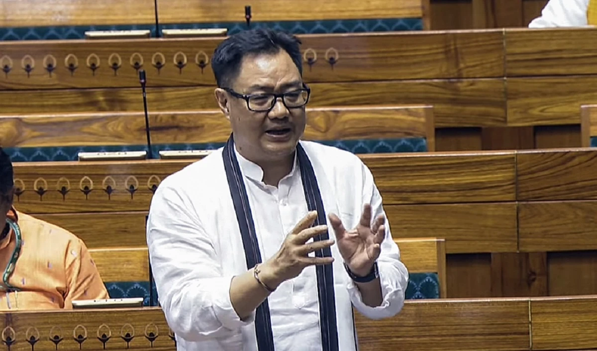 रिजिजू का Rahul Gandhi पर तंज, संसद में बच्चों जैसा व्यवहार करना ठीक नहीं