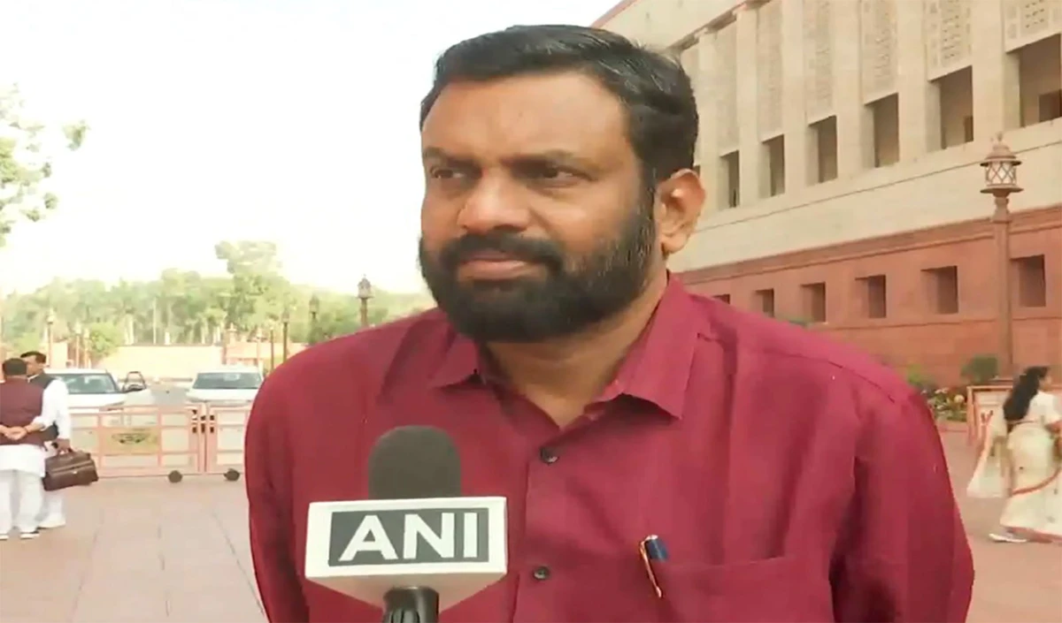 ट्रेड यूनियनों के Bharat Bandh को CPI का समर्थन, सांसद Santosh Kumar बोले- सरकार ने दबाने की कोशिश की