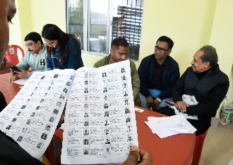 Assam की नई Voter List पर सियासी बवाल, मुस्लिम जिलों में बढ़े वोटर, जनजातीय क्षेत्रों में घटे