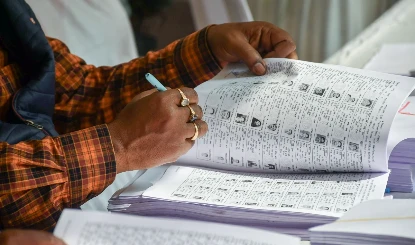 West Bengal में चुनावी फर्जीवाड़ा, जन्म से पहले बने Birth Certificate ने खोली Voter List की पोल