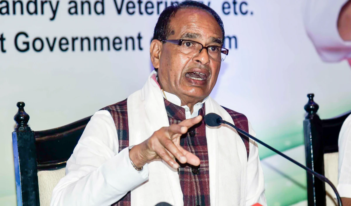 शिवराज का Rahul Gandhi पर बड़ा हमला, कहा- झूठ बोलकर किसानों में भ्रम फैला रहे हैं