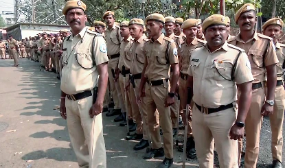 शिवाजी-टीपू सुल्तान तुलना पर पुणे में सियासी संग्राम! BJP और Congress कार्यकर्ताओं ने एक-दूसरे पर पथराव किया, नौ घायल