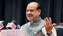 शुरु से ही विवादों में घिरे रहे हैं लोकसभा अध्यक्ष बिरला शुरु से ही विवादों में घिरे रहे हैं लोकसभा अध्यक्ष बिरला