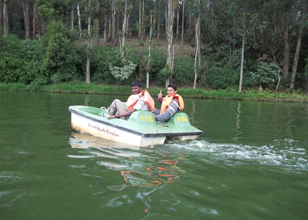 Boating in Delhi Feels Like Dal Lake: Delhi का नया Sunrise Point, Yamuna Ghat पर Boating और खूबसूरत Photos का Perfect कॉम्बो