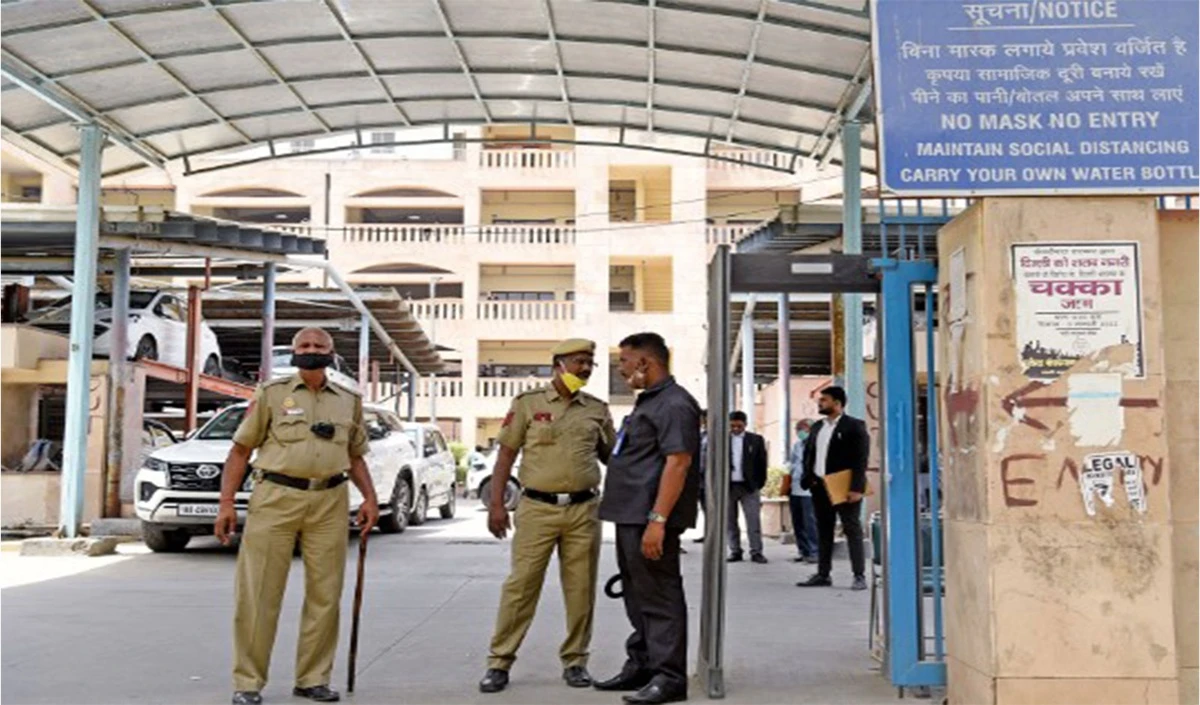 मंगोलपुरी Murder Case: धीमे Trial पर कोर्ट का बड़ा सवाल, साढ़े 4 साल बाद आरोपी को मिली Bail