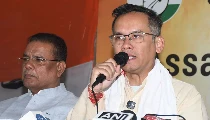 Assam Congress में घमासान: Bhupen Borah का अपमान वाला इस्तीफा, Gaurav Gogoi बोले- ये BJP में जाने के बहाने हैं