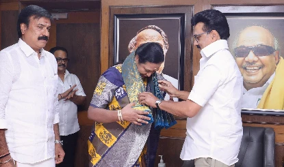 Tamil Nadu Politics में बड़ा उलटफेर, चुनाव से पहले DMK से मिला DMDK, AIADMK-NDA को झटका