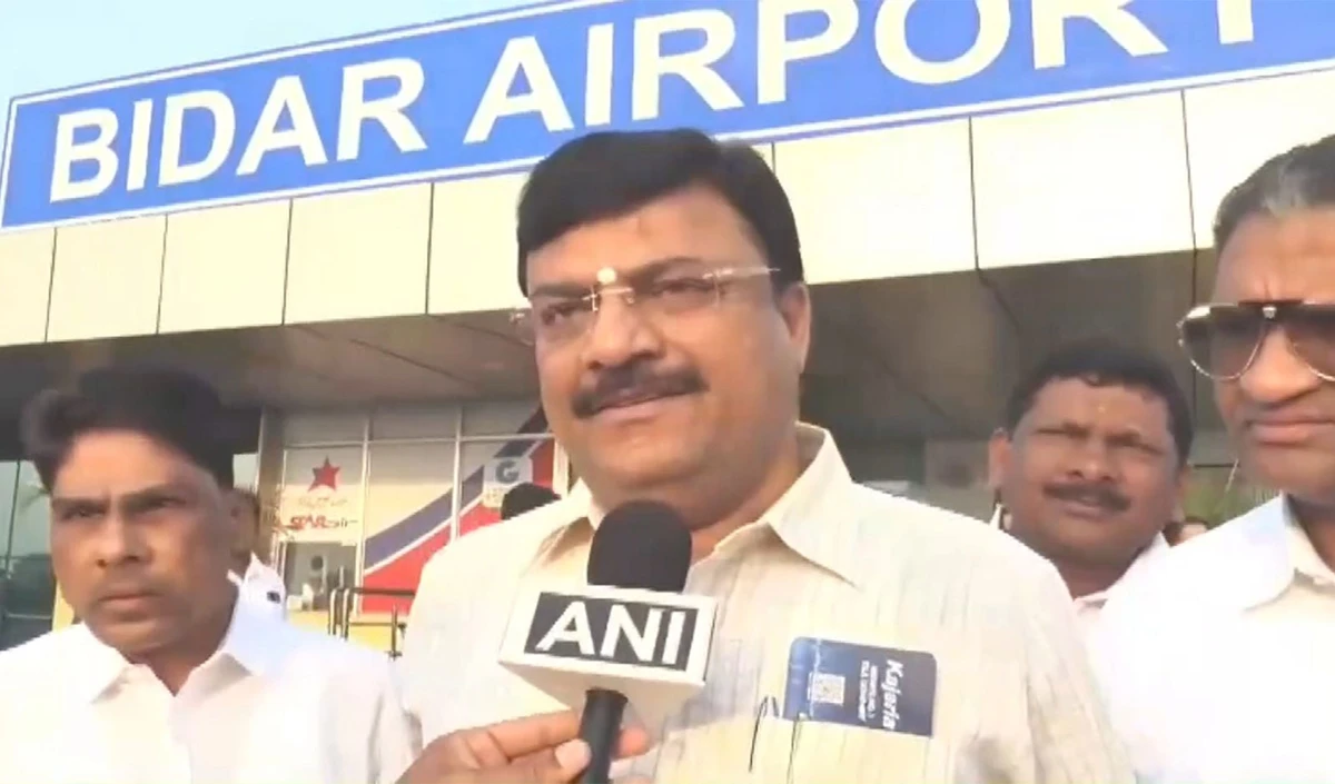 Bengaluru कचरा विवाद पर DK Shivakumar को मिला MLA का साथ, 'कुत्ते' वाली टिप्पणी से किया किनारा