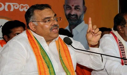 Manipur में नई सरकार की कवायद, CM फेस पर सस्पेंस! BJP आलाकमान ने पर्यवेक्षक Tarun Chugh को भेजा