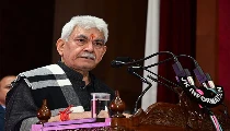 Jammu-Kashmir में अब Yogi मॉडल? LG Manoj Sinha बोले- आतंकियों को मिट्टी में मिला देंगे