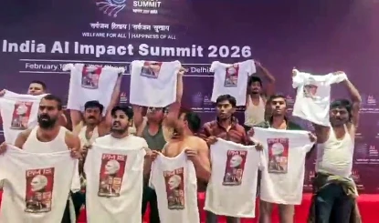 AI Summit में शर्टलेस Protest, यूथ कांग्रेस बोली- हम Rahul Gandhi के सिपाही, डरेंगे नहीं