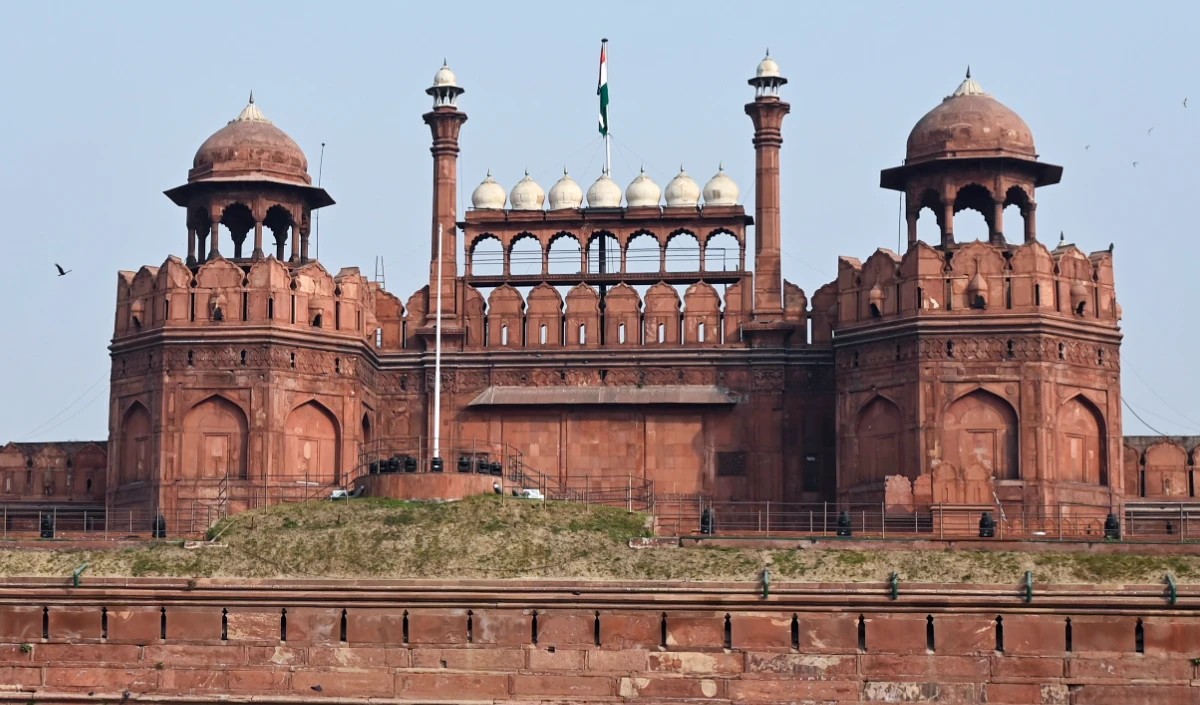 Delhi High Security Alert | पुरानी दिल्ली में आतंकी हमले का बड़ा अलर्ट, लश्कर आतंकियों की लाल किला और चांदनी चौक के मंदिर पर हमले की तैयारी