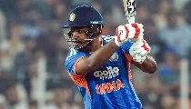South Africa से हार का Side Effect: Abhishek Sharma की होगी छुट्टी? Sanju Samson को मिलेगा मौका!