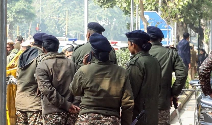 Delhi Racial Abuse | अरुणाचल प्रदेश की युवतियों पर नस्लीय टिप्पणी करने वाली महिला गिरफ्तार, पति ने कहा-