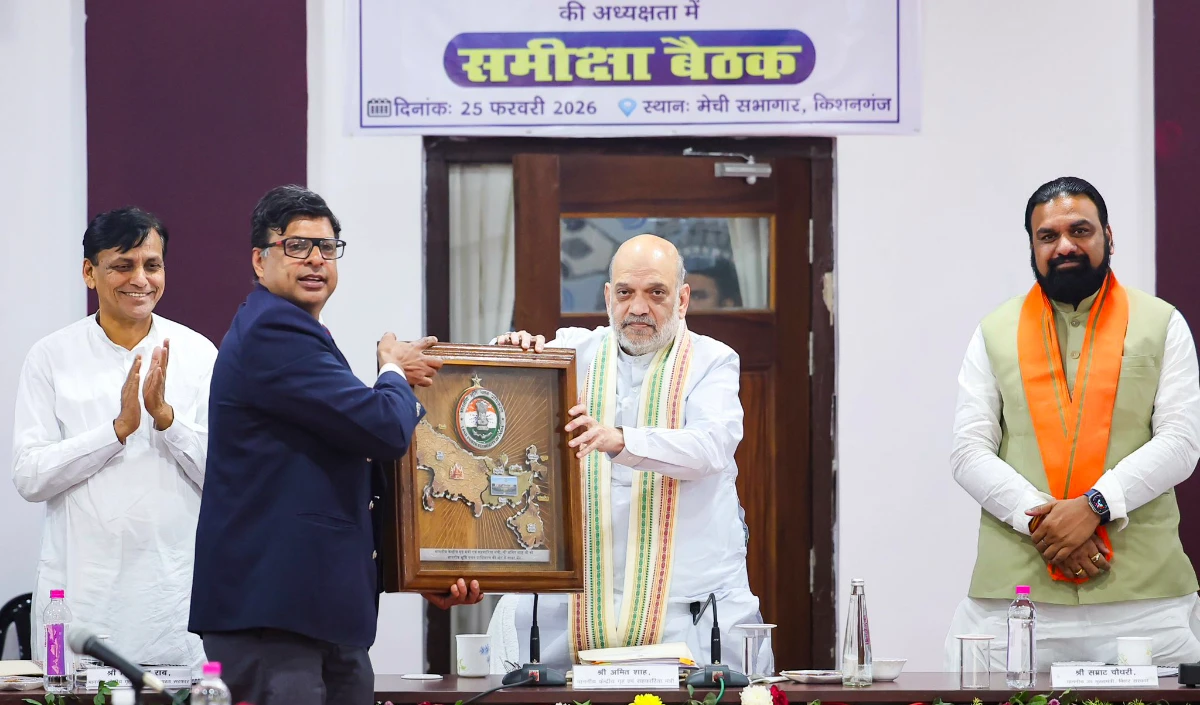 West Bengal चुनाव से पहले Amit Shah का हुंकार, 'BJP जीती तो हर घुसपैठिया होगा बाहर'