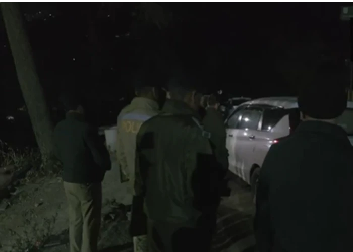 Delhi Police vs Himachal Police: सड़क पर हाई-वोल्टेज ड्रामा, कोर्ट से मिला Youth Congress नेताओं का ट्रांजिट रिमांड