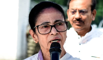 West Bengal Election 2026 | लोकतंत्र पर वार या प्रशासनिक सुधार? Mamata Banerjee ने 1.2 करोड़ नाम हटाने की 