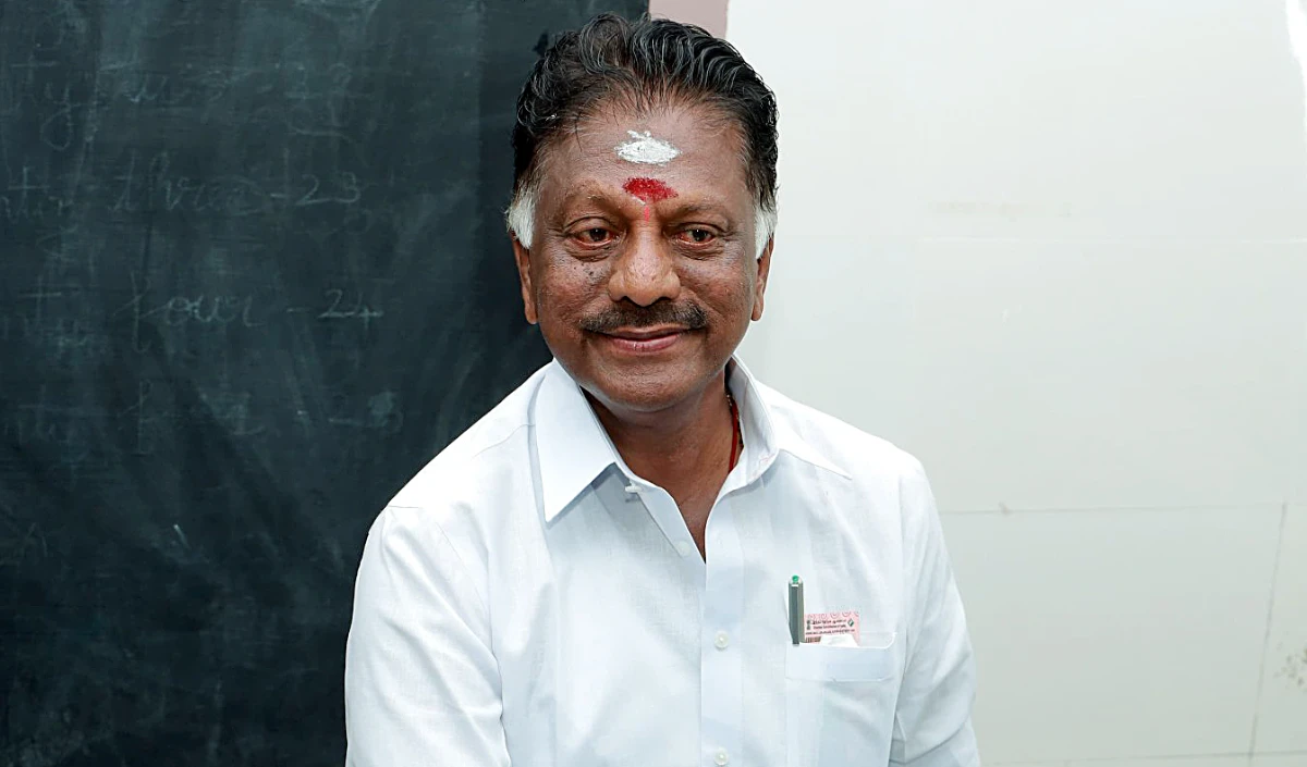 Tamil Nadu elections 2026 | 'अम्मा' के सिपाही रहे O Panneerselvam का बड़ा दांव, DMK में हुए शामिल