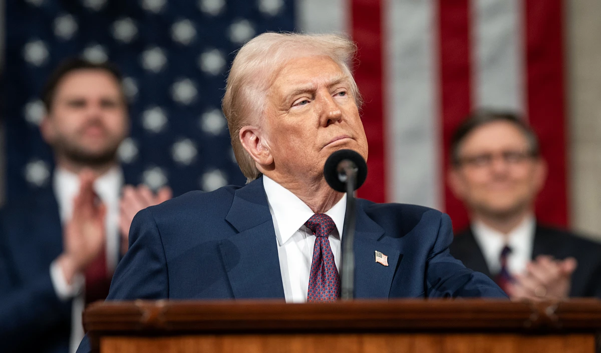 Donald Trump की Iran को सीधी चेतावनी! 'परमाणु वार्ता से खुश नहीं हूँ, पर युद्ध टालने के लिए दे रहा हूँ आखिरी मौका'