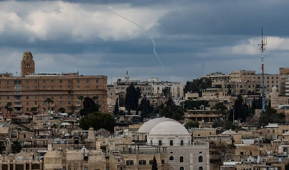 गैर-ज़रूरी यात्रा से बचें...भारत ने UAE में अपने नागरिकों के लिए एडवाइज़री जारी की, ईरानी हमलों में अबू धाबी में एक की मौत